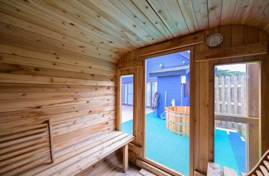 小規模施設（民泊・ホテル）には「適切な出力のストーブ」を選ぶべき理由