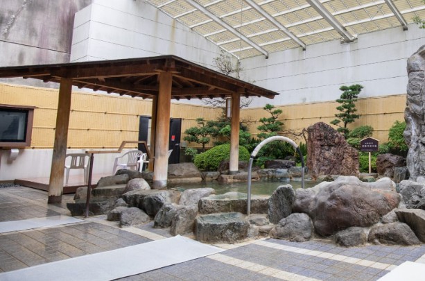 くつろぎ天然温泉 湯楽（津島市）