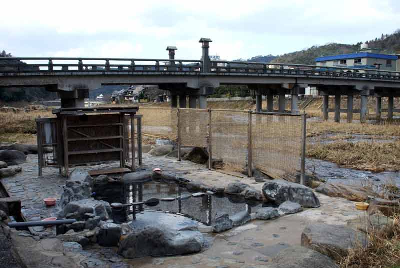 足湯「河原の湯」※無料