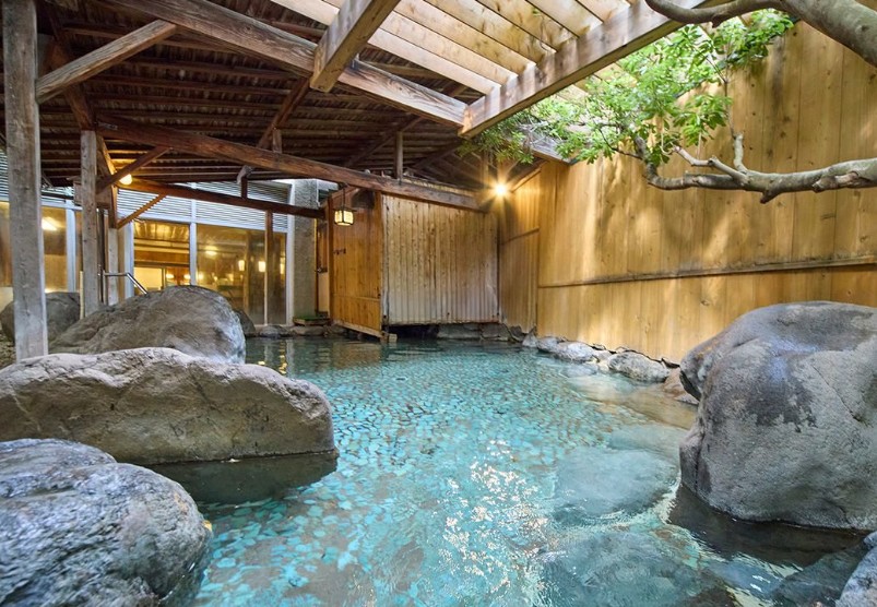 三朝ロイヤルホテル