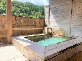 山狭露天 清流荘