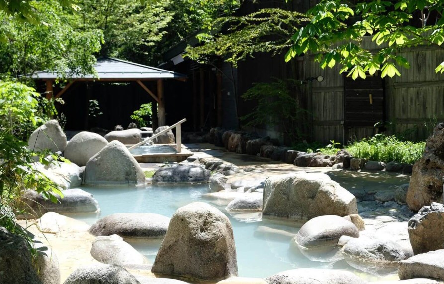 ひらゆの森(高山市)