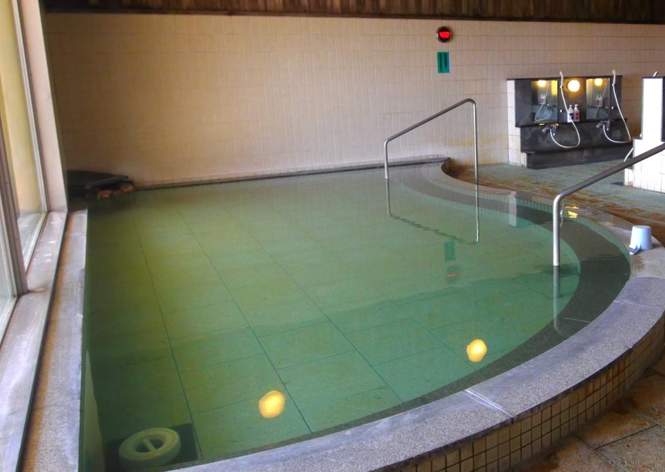 甲斐大泉温泉パノラマの湯(北杜市)