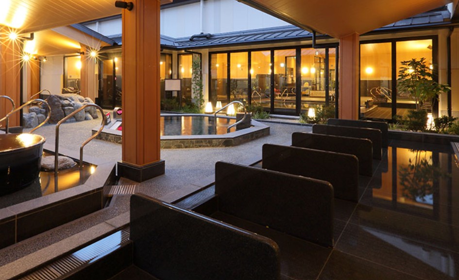 大垣天然温泉 湯の城(大垣市)