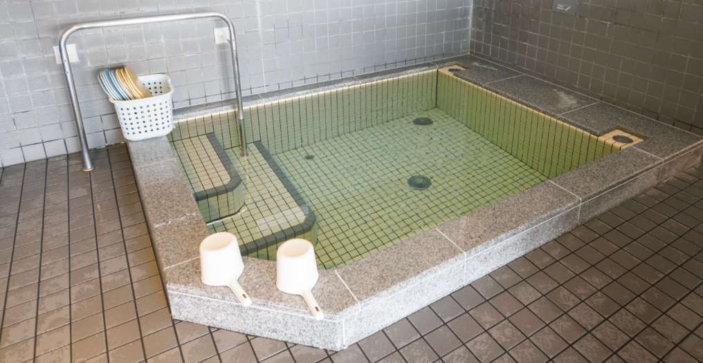 ジェームス山天然温泉 月の湯舟（神戸市）